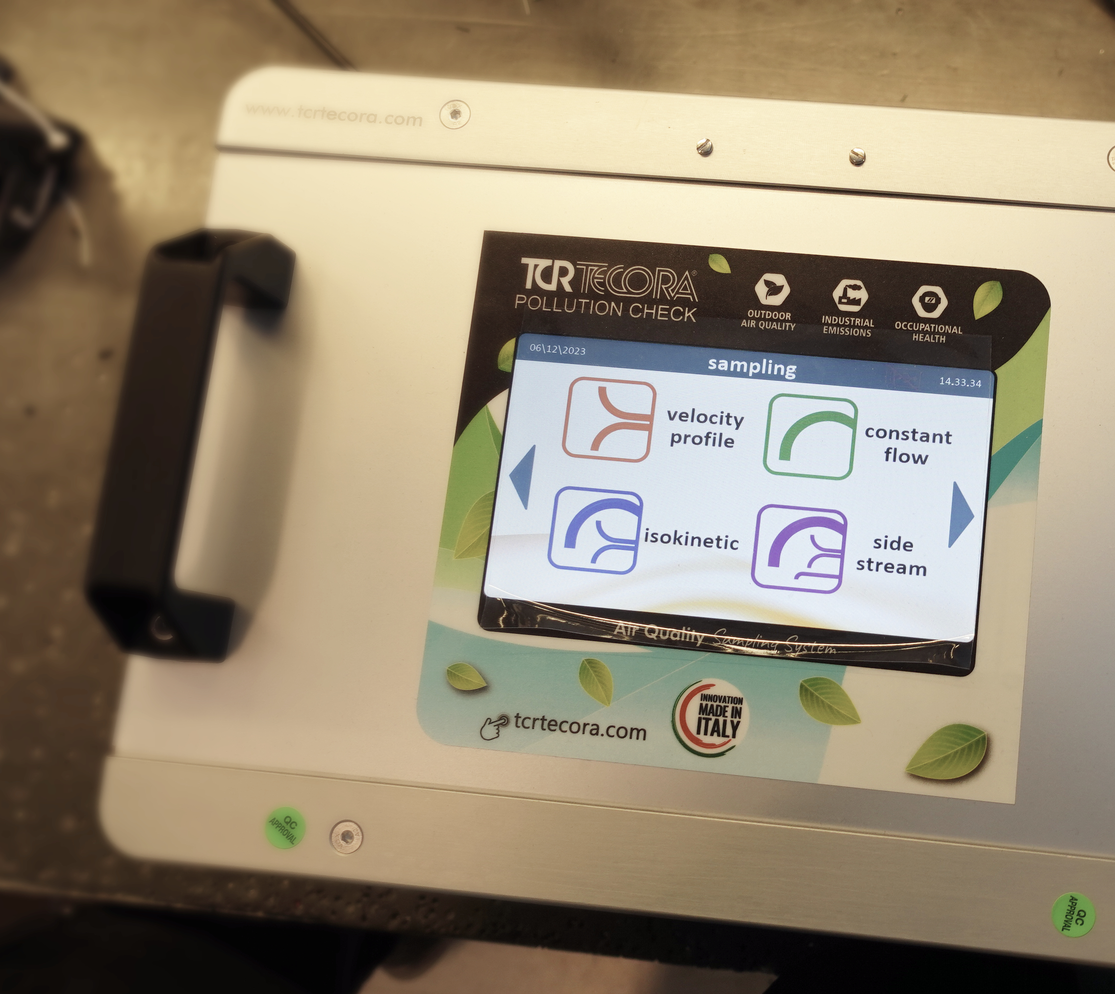 G8 ISOKINETIC — pobornik izokinetyczny podczas poboru w terenie